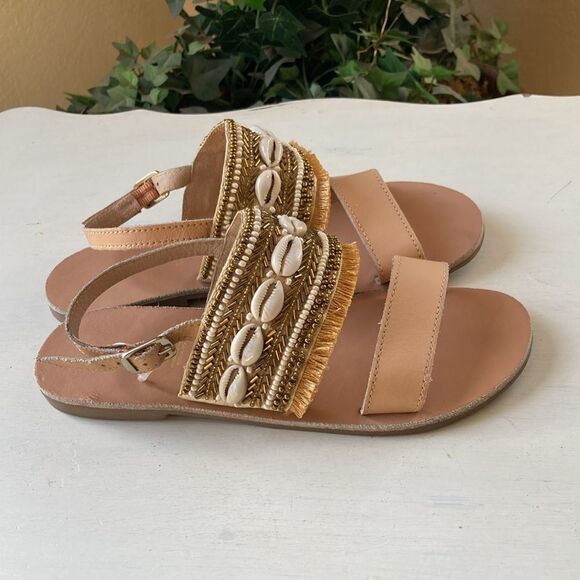 ALDO Belimandra Shell Fringed Beaded Embellish Ankle Strap Flat Sandals Size 6 - Picture 2 of 10